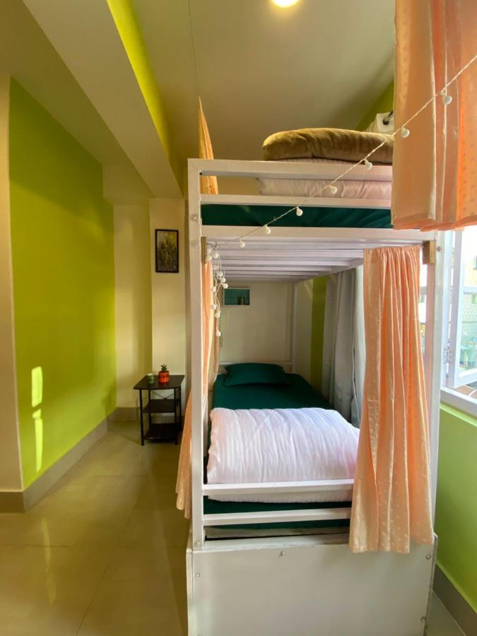 Auberge de jeunesse Tag Along Backpackers à Gangtok Extérieur photo