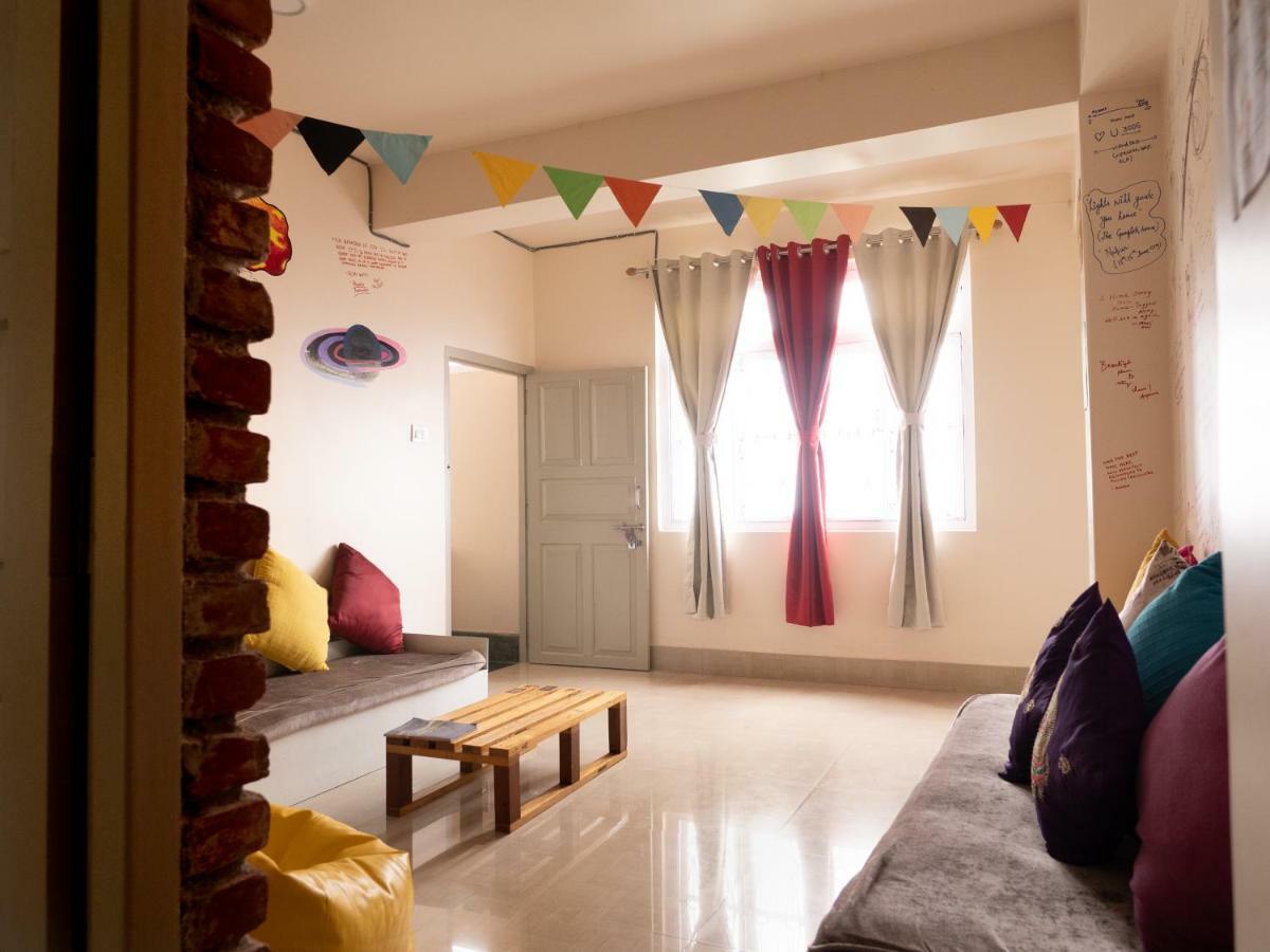 Auberge de jeunesse Tag Along Backpackers à Gangtok Extérieur photo